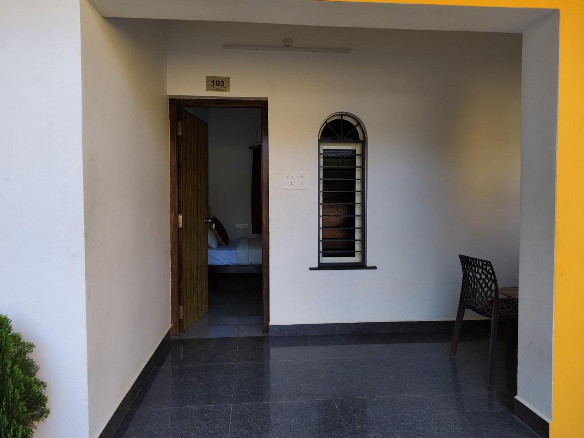 De' Capital Hotel Пондичерри Экстерьер фото